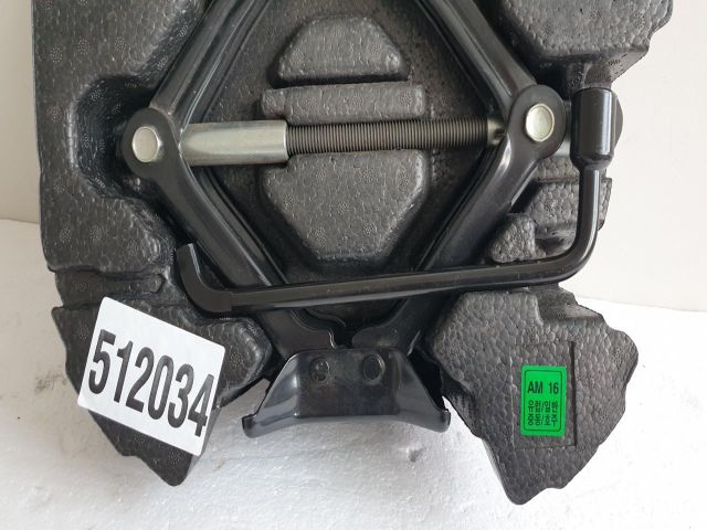 bontott KIA SOUL Emelő