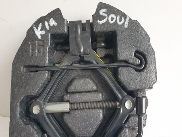 bontott KIA SOUL Emelő
