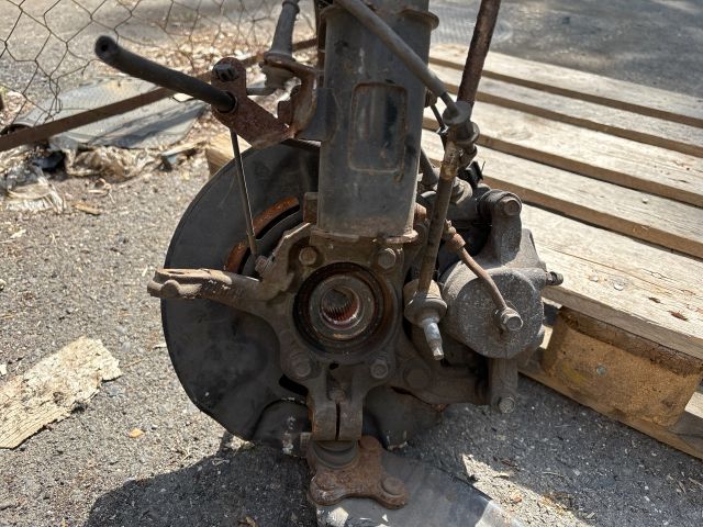 bontott KIA SPORTAGE Bal első Gólyaláb (Lengécsillapító, Rugó)