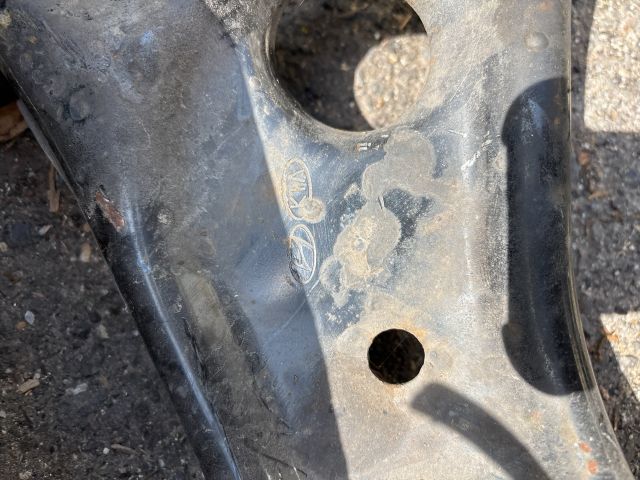 bontott KIA SPORTAGE Bal első Gólyaláb (Lengécsillapító, Rugó)