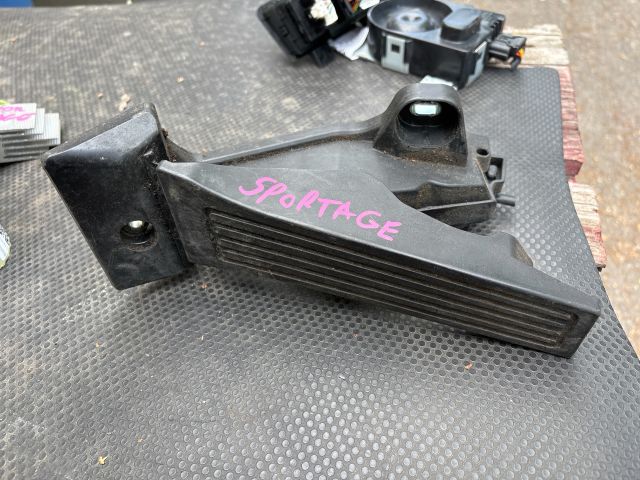 bontott KIA SPORTAGE Gázpedál (Elektromos)