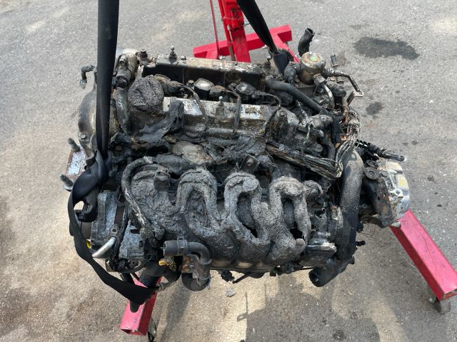 bontott KIA SPORTAGE Motor (Fűzött blokk hengerfejjel)