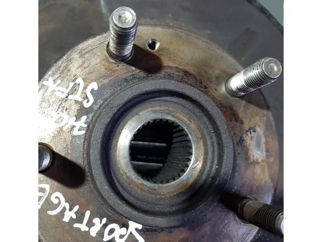 bontott KIA SPORTAGE Bal első Csonkállvány