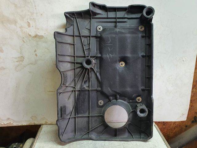 bontott KIA SPORTAGE Felső Motorburkolat