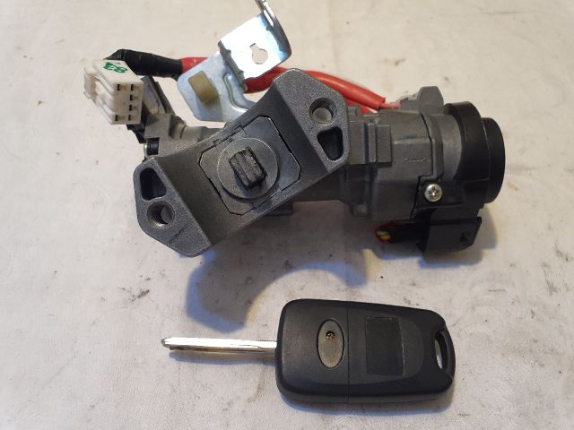 bontott KIA SPORTAGE Gyújtáskapcsoló Házzal