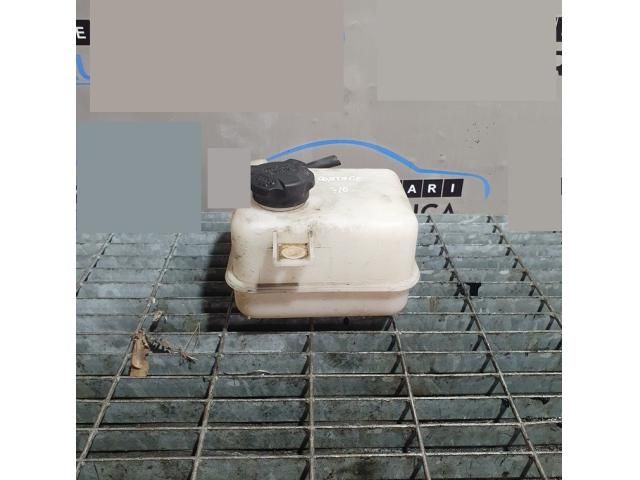 bontott KIA SPORTAGE Kiegyenlítő Tartály