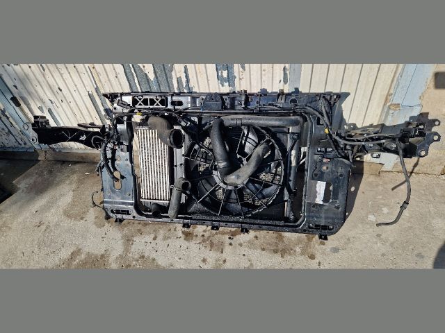 bontott KIA SPORTAGE Komplett Homlokfal (Részeivel)