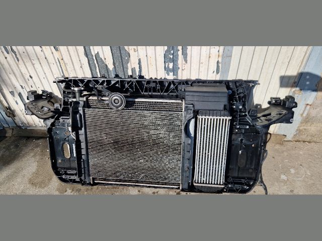 bontott KIA SPORTAGE Komplett Homlokfal (Részeivel)