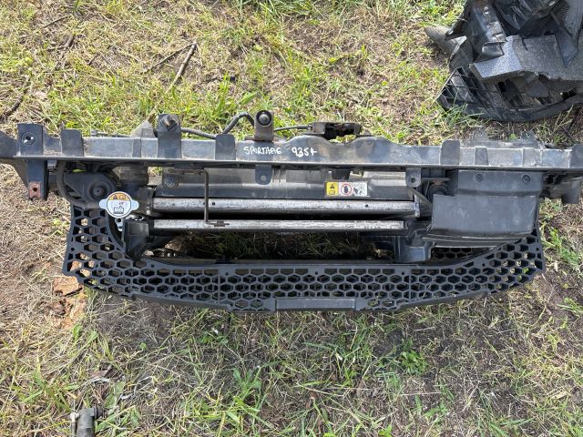 bontott KIA SPORTAGE Komplett Homlokfal (Részeivel)