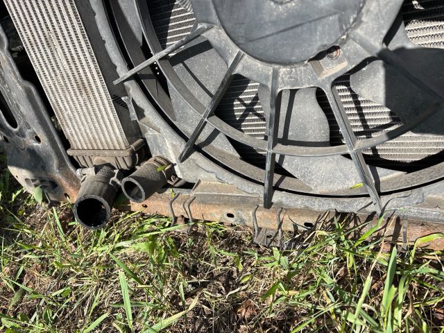 bontott KIA SPORTAGE Komplett Homlokfal (Részeivel)