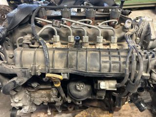 bontott KIA SPORTAGE Motor (Fűzött blokk hengerfejjel)