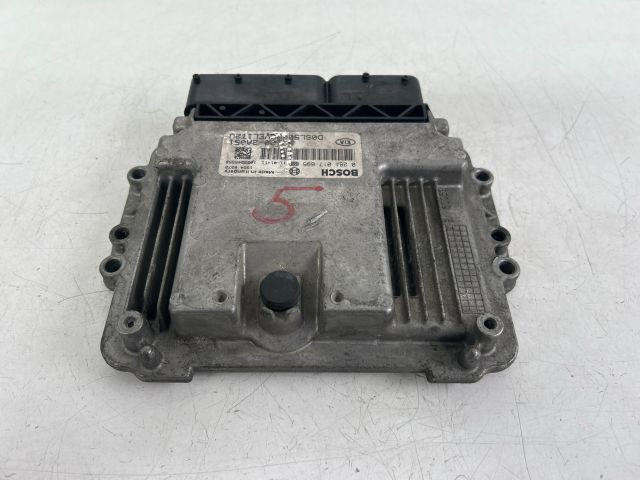 bontott KIA SPORTAGE Motorvezérlő