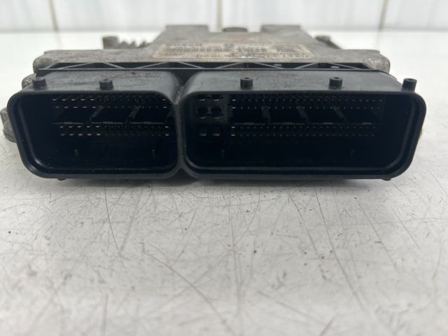 bontott KIA SPORTAGE Motorvezérlő