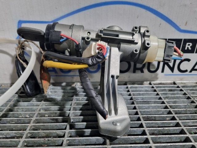 bontott KIA SPORTAGE Gyújtáskapcsoló