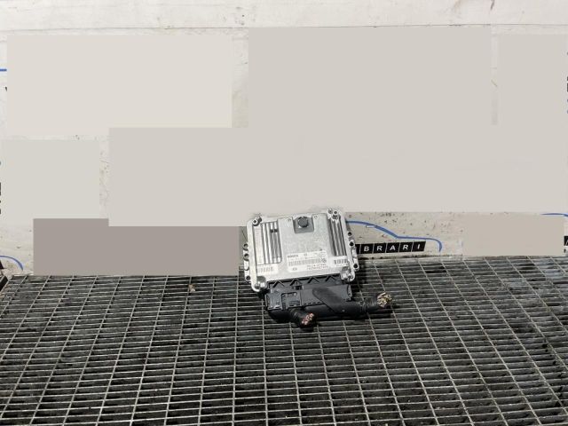 bontott KIA SPORTAGE Motorvezérlő