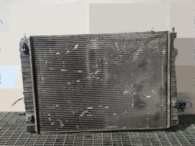 bontott KIA SPORTAGE Vízhűtő Radiátor (Klímás)