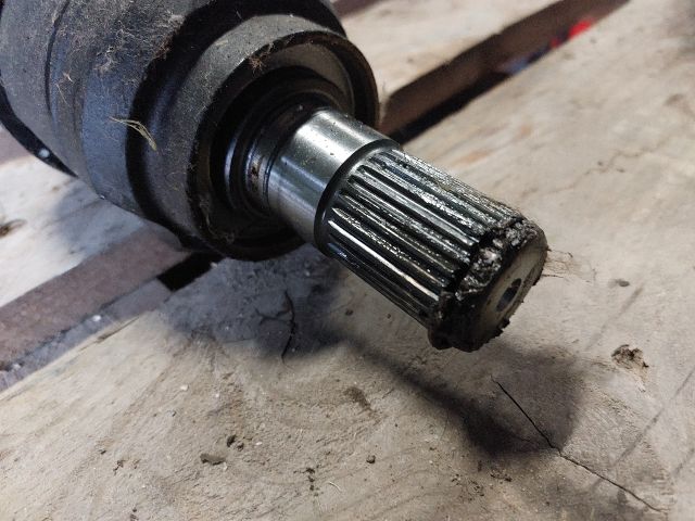 bontott KIA SPORTAGE Bal Féltengely