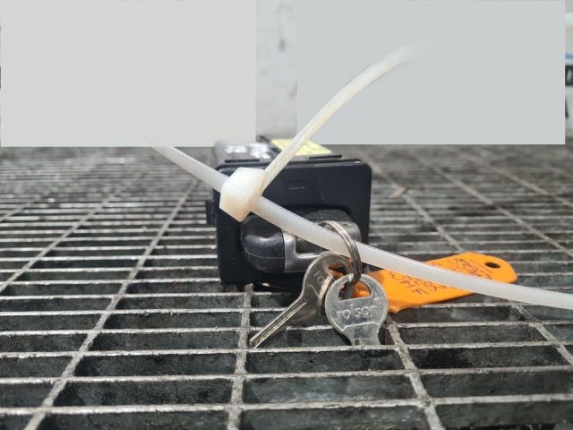 bontott KIA SPORTAGE Gyújtáskapcsoló