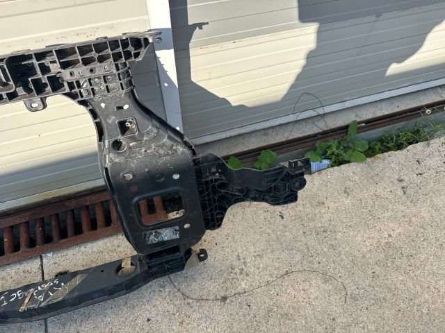 bontott KIA SPORTAGE Homlokfal (Üres lemez)