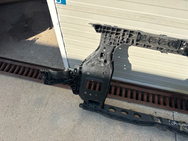 bontott KIA SPORTAGE Homlokfal (Üres lemez)