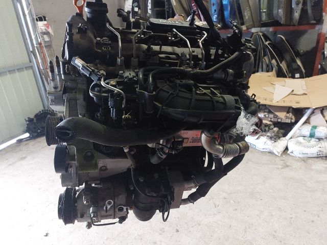 bontott KIA SPORTAGE Komplett Motor (Segédberendezésekkel)