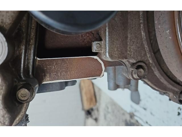 bontott KIA SPORTAGE Motor (Fűzött blokk hengerfejjel)