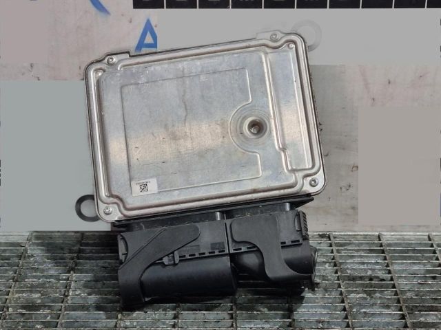 bontott KIA SPORTAGE Motorvezérlő