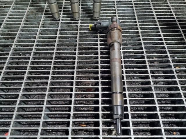 bontott KIA SPORTAGE Porlasztó (1 db)