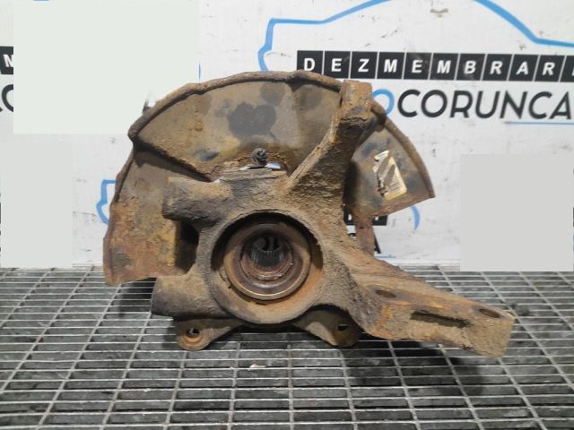 bontott KIA SPORTAGE Bal első Csonkállvány