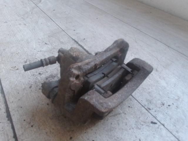 bontott KIA SPORTAGE Bal hátsó Féknyereg Munkahengerrel