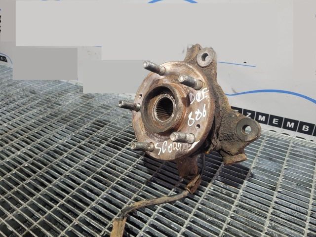 bontott KIA SPORTAGE Jobb első Csonkállvány