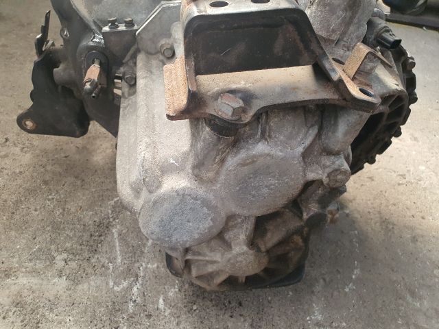 bontott KIA SPORTAGE Váltó (Mechanikus)