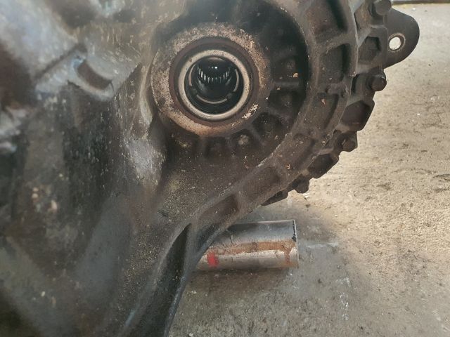 bontott KIA SPORTAGE Váltó (Mechanikus)