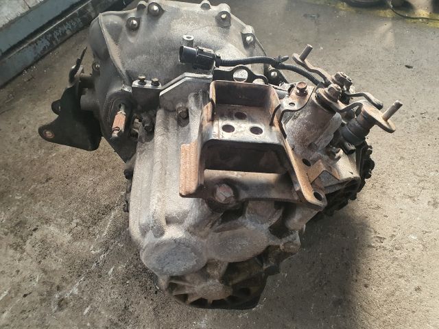 bontott KIA SPORTAGE Váltó (Mechanikus)