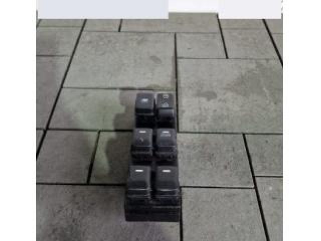 bontott KIA SPORTAGE Ablakemelő Kapcsoló Négyes / Kettes