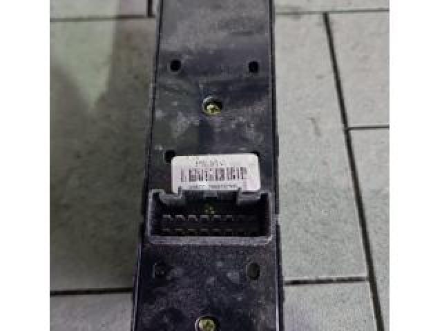 bontott KIA SPORTAGE Ablakemelő Kapcsoló Négyes / Kettes