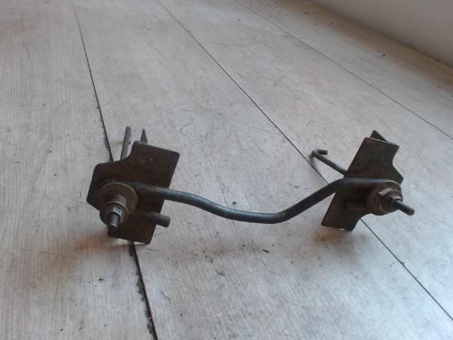 bontott KIA SPORTAGE Akkumulátor Leszorító