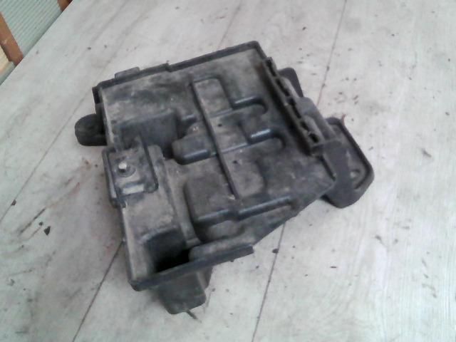 bontott KIA SPORTAGE Akkumulátor Tartó