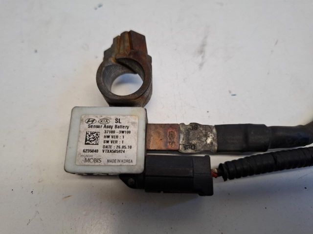 bontott KIA SPORTAGE Akkumulátor Vezérlő Panel