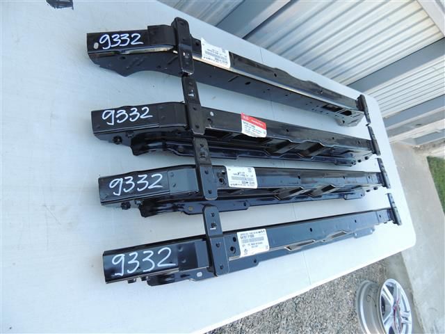 bontott KIA SPORTAGE Alsó Kereszttartó