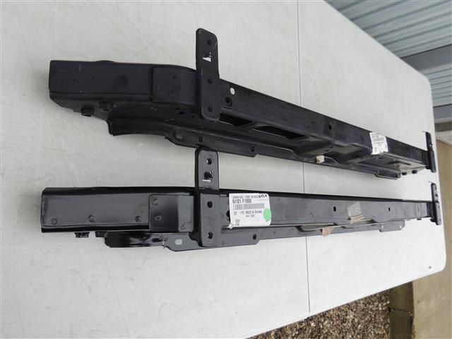 bontott KIA SPORTAGE Alsó Kereszttartó