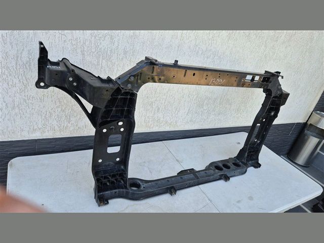 bontott KIA SPORTAGE Alsó Kereszttartó