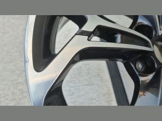 bontott KIA SPORTAGE Alufelni (1 db)