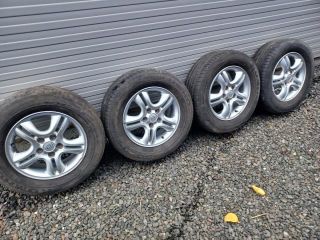 bontott KIA SPORTAGE Alufelni Szett Gumival