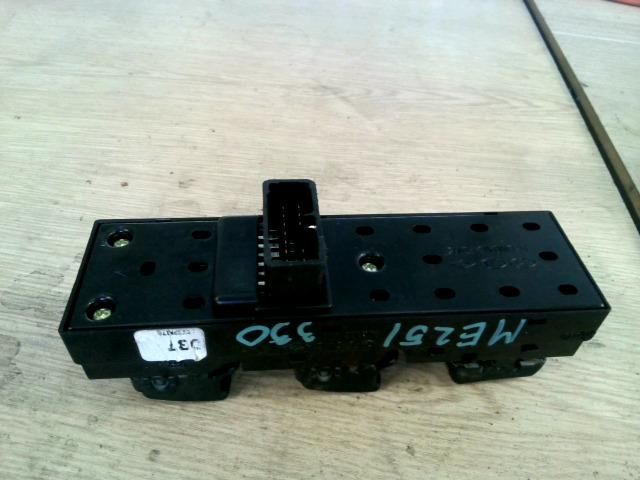 bontott KIA SPORTAGE Bal első Ablakemelő Kapcsoló