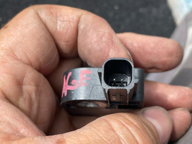 bontott KIA SPORTAGE Bal első Oldal Ütközés Érzékelő