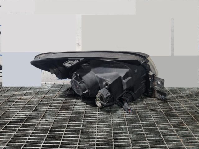 bontott KIA SPORTAGE Bal Fényszóró