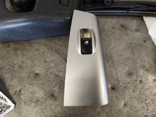 bontott KIA SPORTAGE Bal hátsó Ablakemelő Kapcsoló