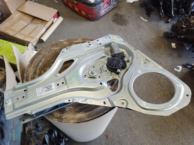 bontott KIA SPORTAGE Bal hátsó Ablakemelő Szerkezet (Elektromos)