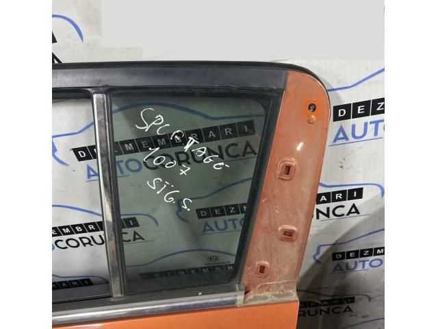 bontott KIA SPORTAGE Bal hátsó Ajtó (Üres lemez)